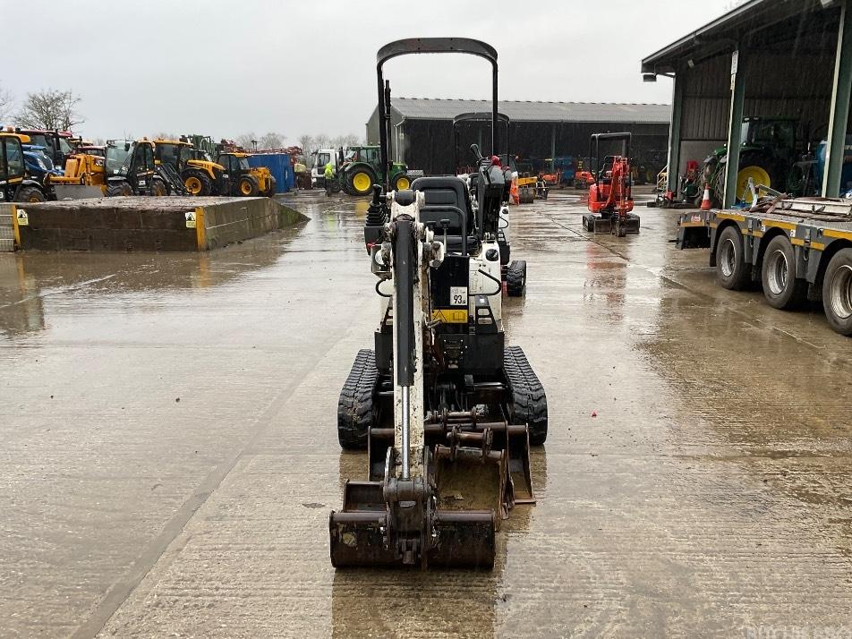 Miniexcavator - Bobcat E 10