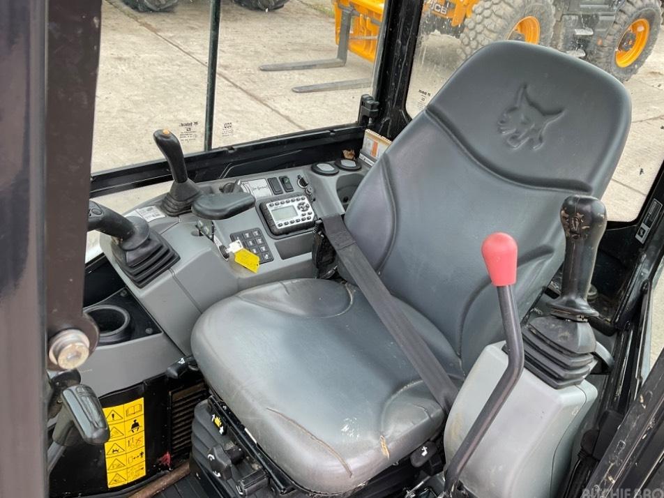 Miniexcavator - Bobcat E 27