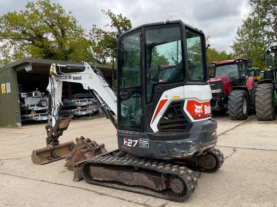 Miniexcavator - Bobcat E 27