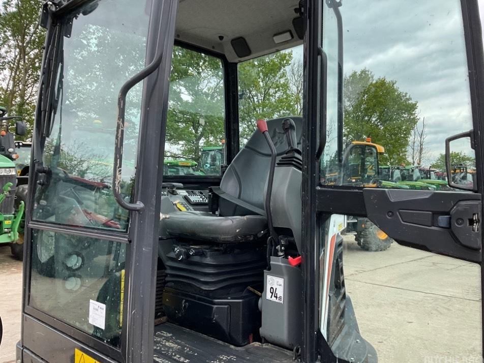 Miniexcavator - Bobcat E 27