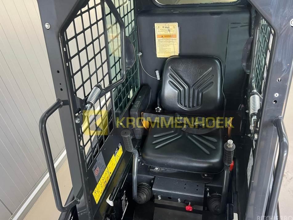 Mini incarcator - Bobcat S 70 Black edition