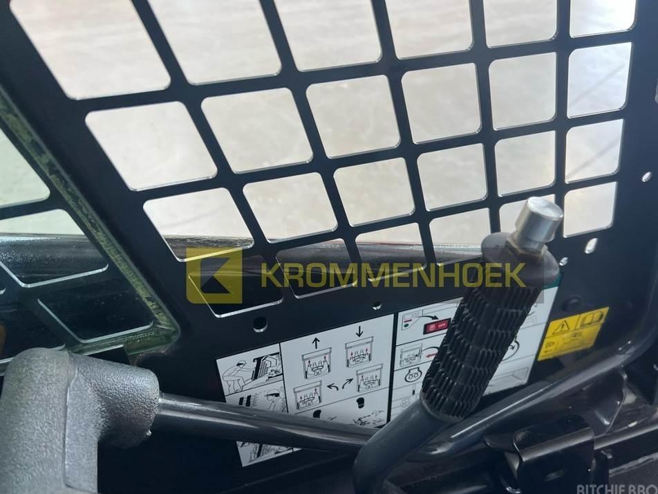 Mini incarcator - Bobcat S 70 Black edition