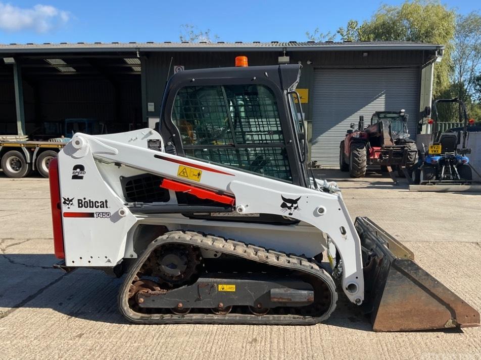 Mini incarcator - Bobcat T 450