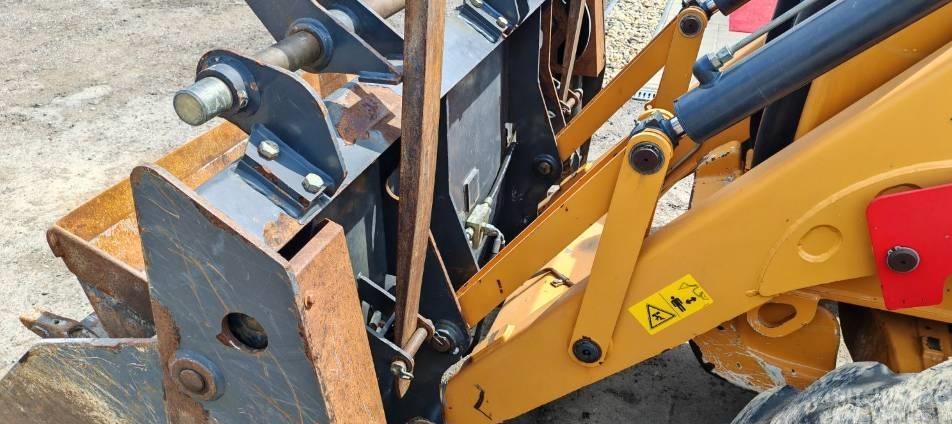 Buldoexcavator - Case 580 ST