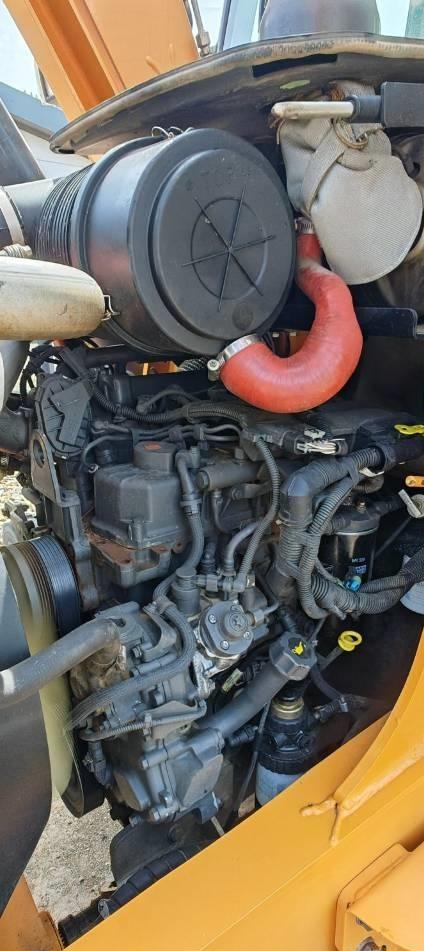 Buldoexcavator - Case 580 ST