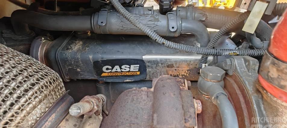 Buldoexcavator - Case 580 ST