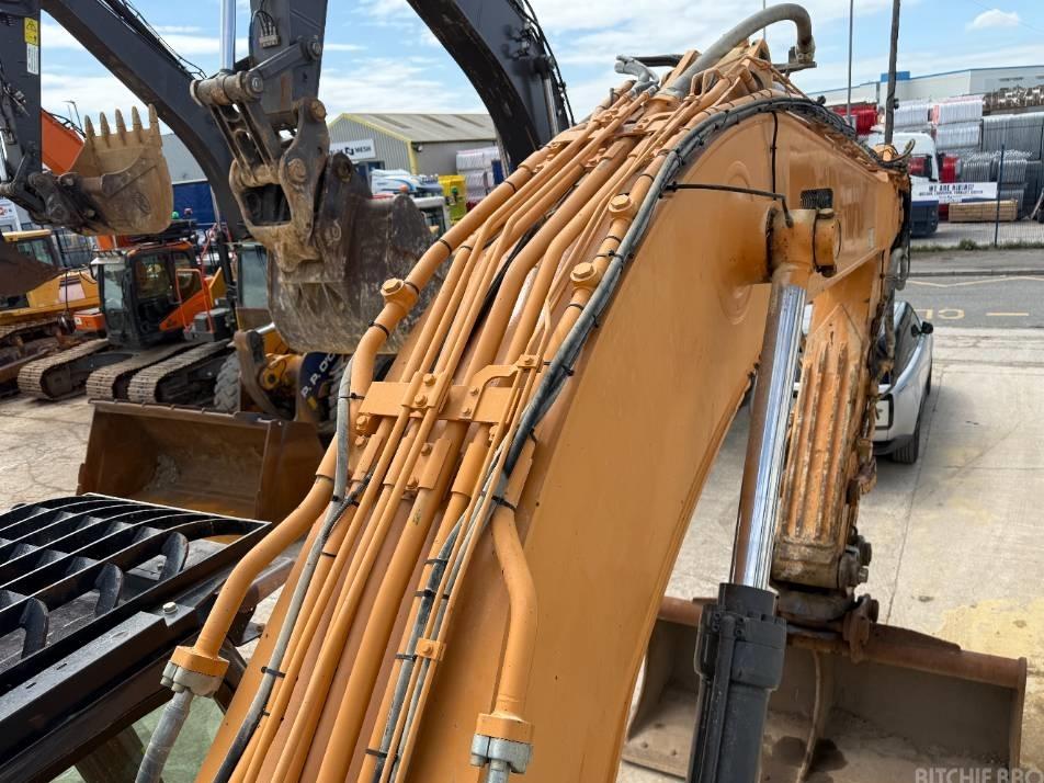 Excavator pe senile - Case CX 370 D