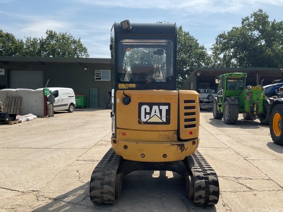 Miniexcavator - CAT 302.7 D CR