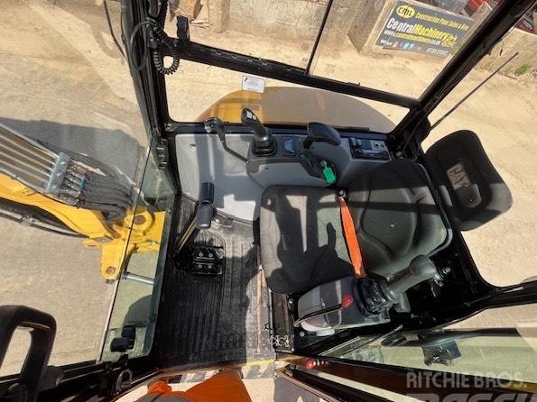 Miniexcavator - CAT 302.7 D CR