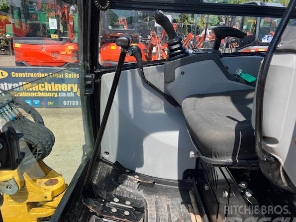 Miniexcavator - CAT 302.7 D CR
