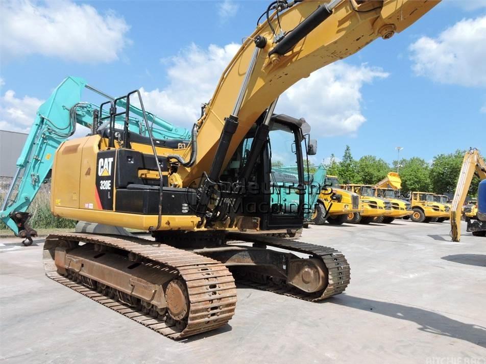 Excavator pe senile - CAT 320EL