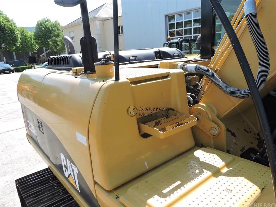 Excavator pe senile - CAT 323D