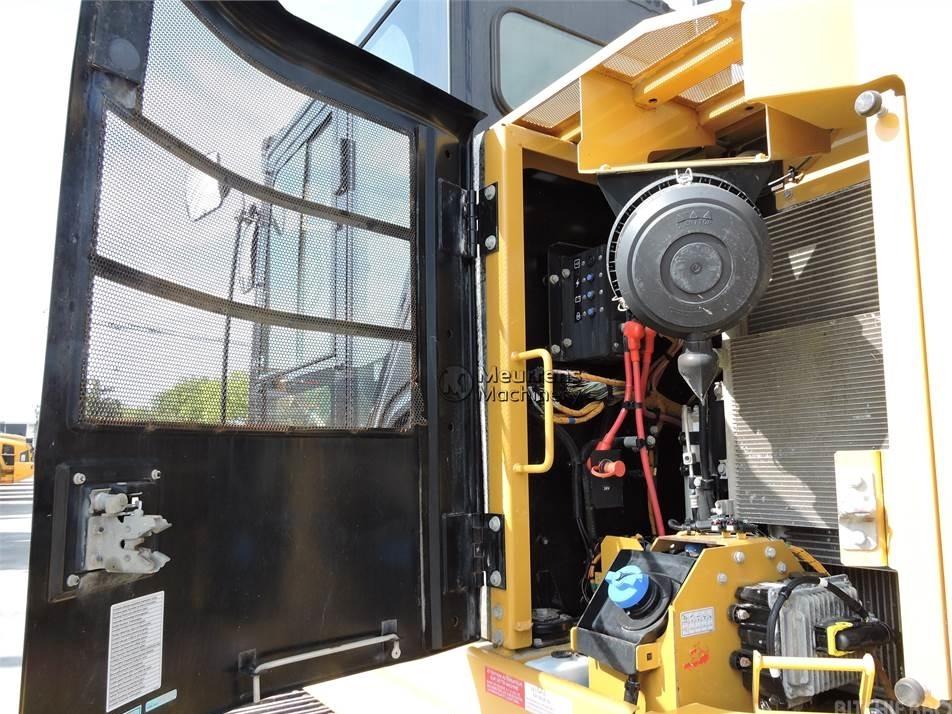 Excavator pe senile - CAT 325F