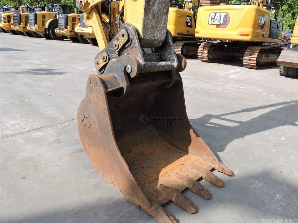 Excavator pe senile - CAT 325F