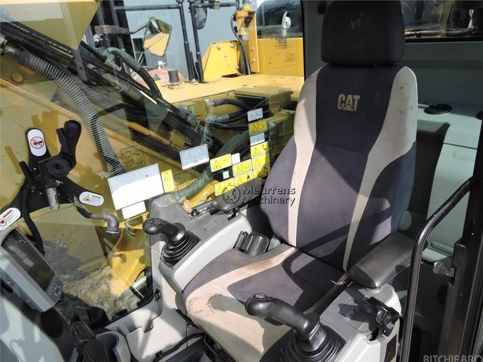 Excavator pe senile - CAT 326F