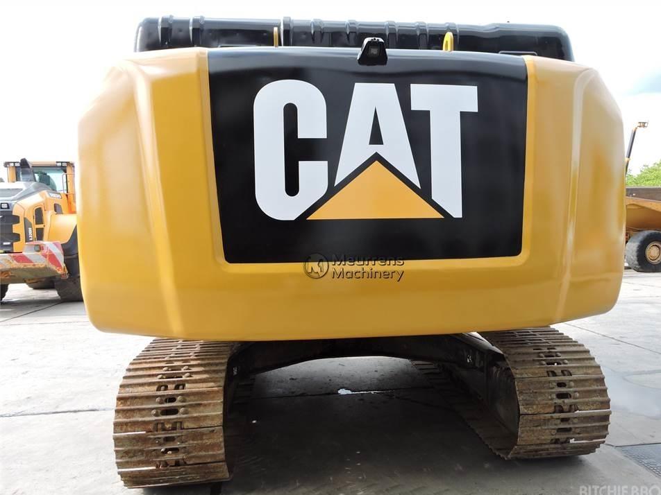 Excavator pe senile - CAT 326F