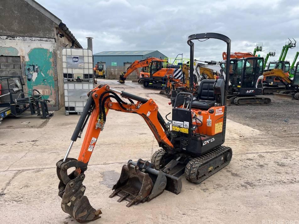 Miniexcavator - Develon DX 10 Z
