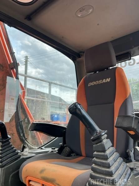 Excavator pe senile - Doosan DX 140 LC