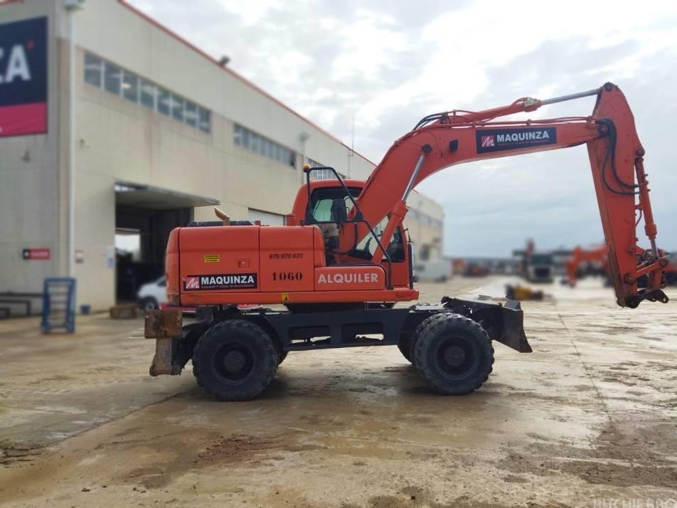 Excavator pe roti - Doosan DX 140 W