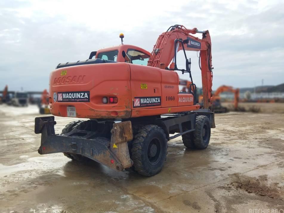 Excavator pe roti - Doosan DX 140 W