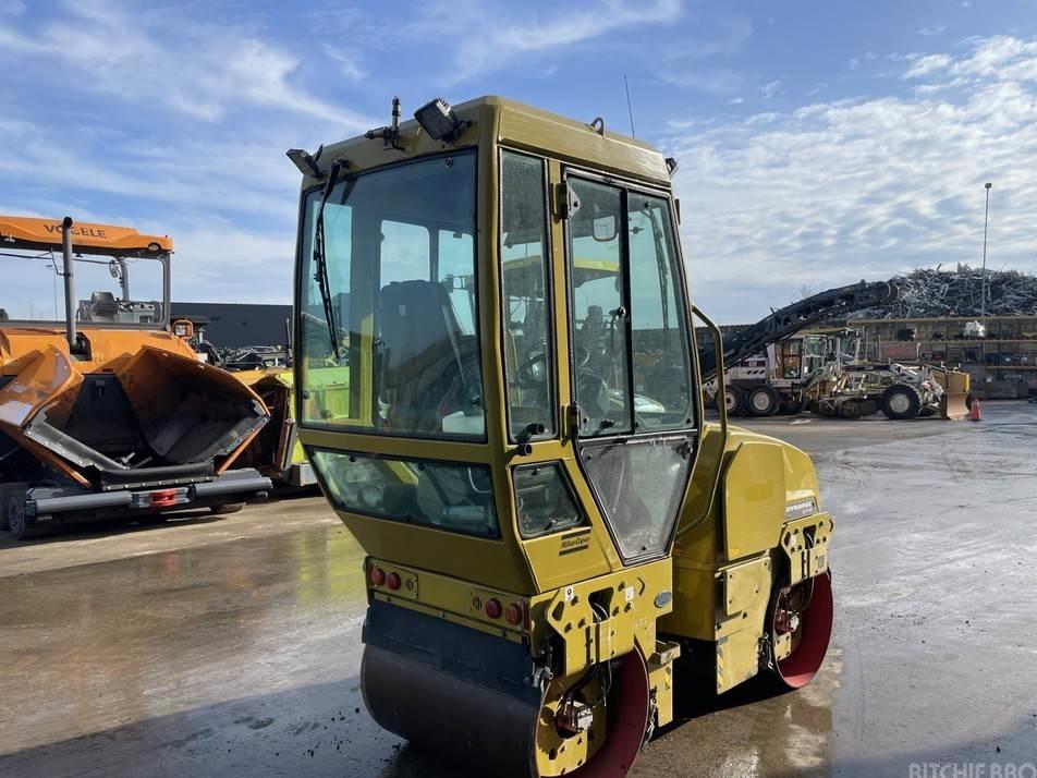 Cilindru lis - Dynapac CC1100