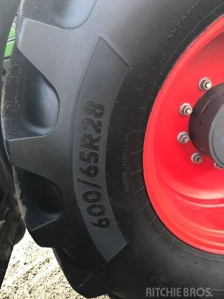 Tractor - Fendt 724 Vario S4 Profi Plus