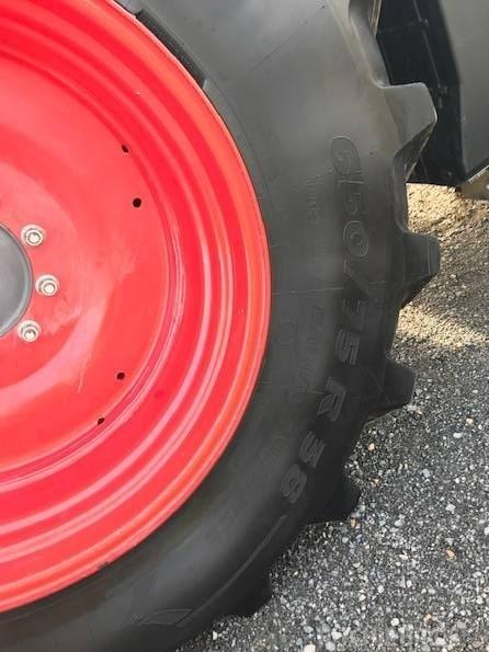 Tractor - Fendt 724 Vario S4 Profi Plus