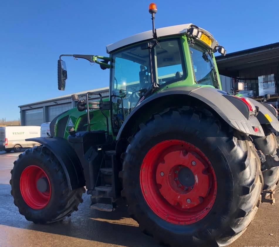 Tractor - Fendt 828 Vario Profi Plus