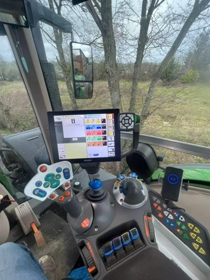 Tractor - Fendt 942