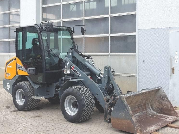 Mini incarcator - Giant G 3500 X-Tra