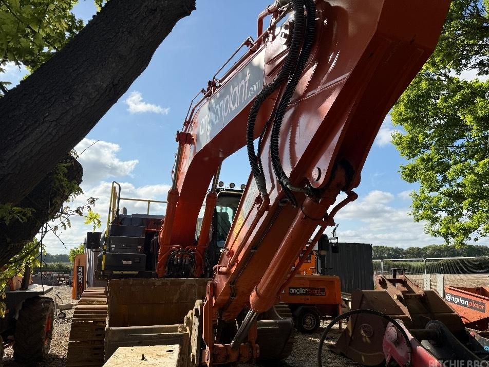 Excavator pe senile - Hitachi ZX 300 LC-7