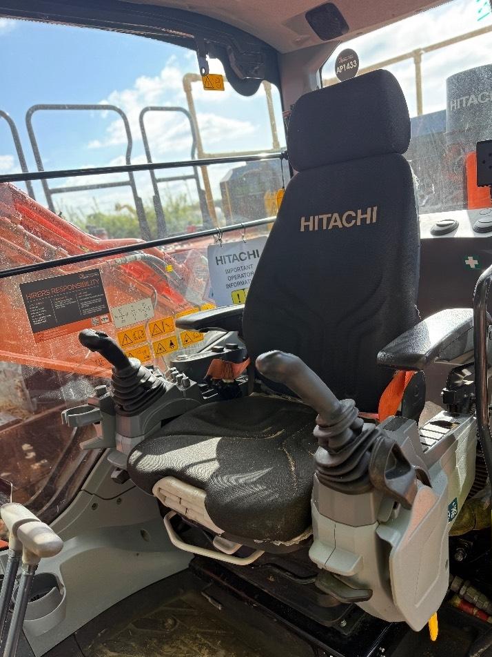 Excavator pe senile - Hitachi ZX 300 LC-7