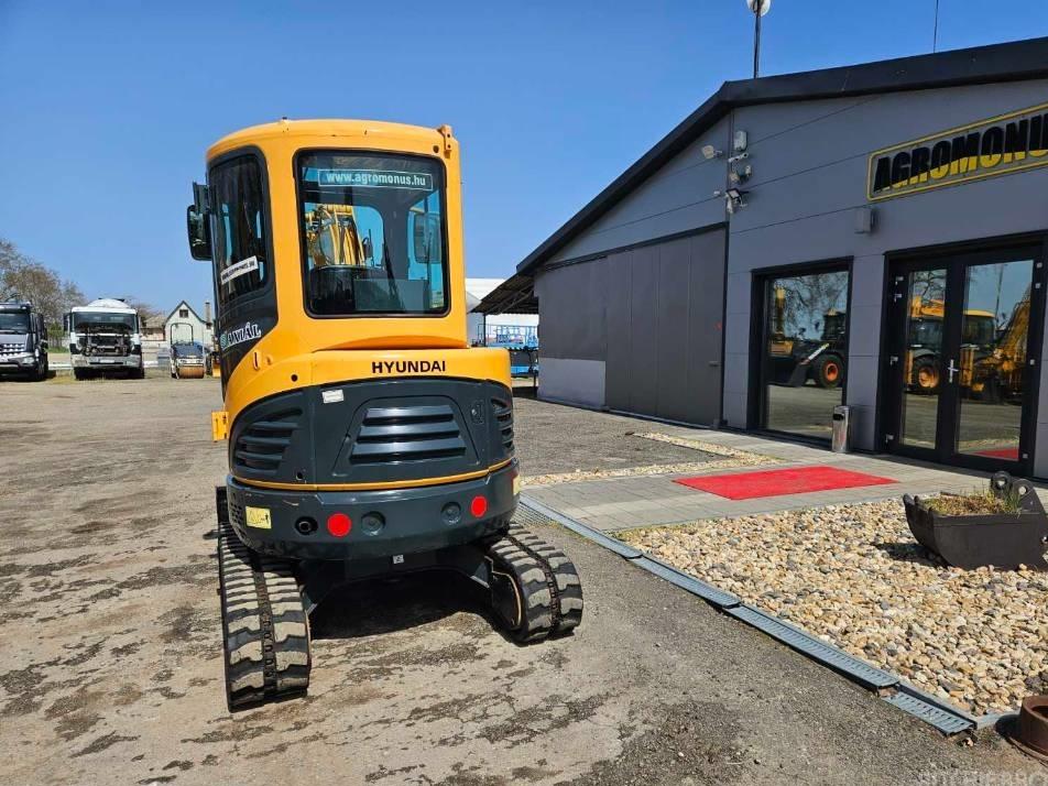 Miniexcavator - Hyundai 27Z-9, 3t, 2 buckets