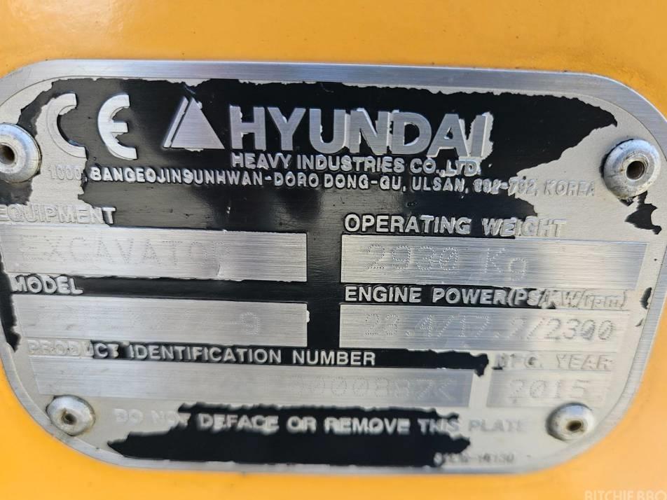 Miniexcavator - Hyundai 27Z-9, 3t, 2 buckets