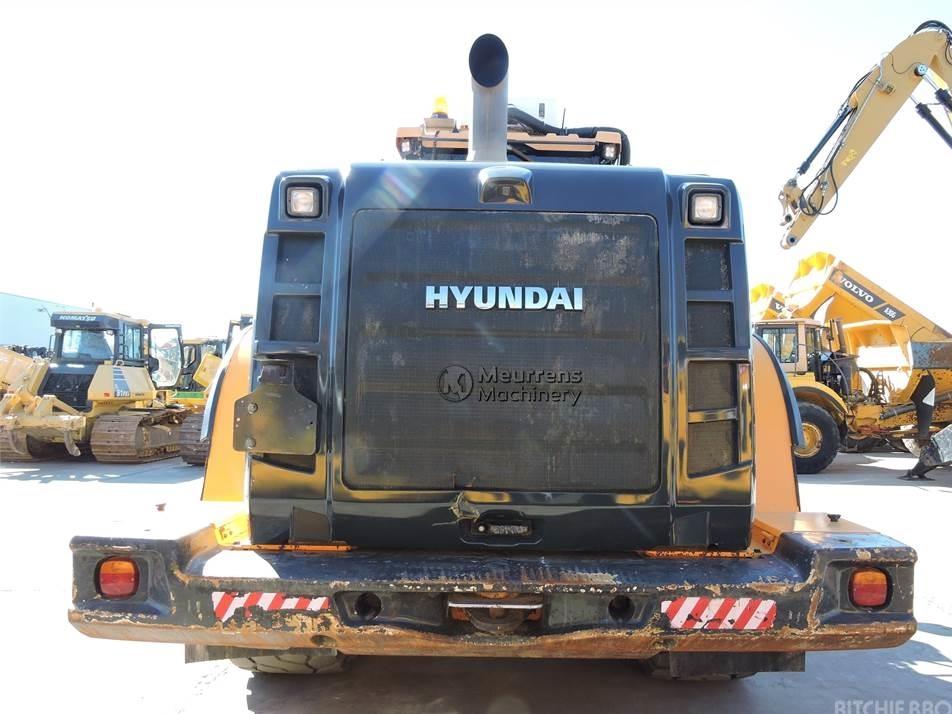 Incarcator frontal - Hyundai HL970