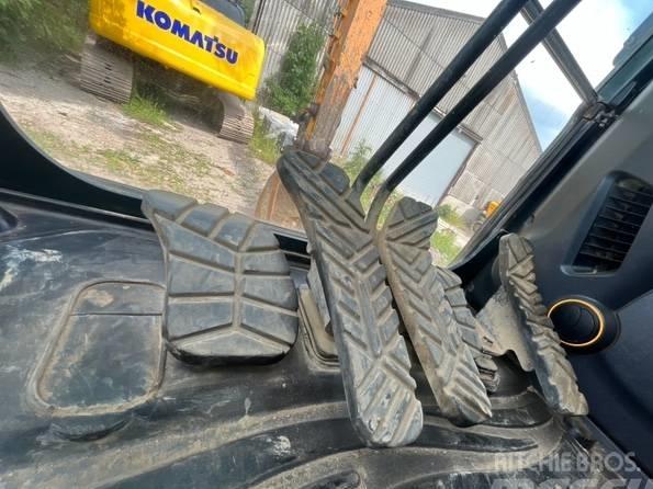 Excavator pe senile - Hyundai HX140LC