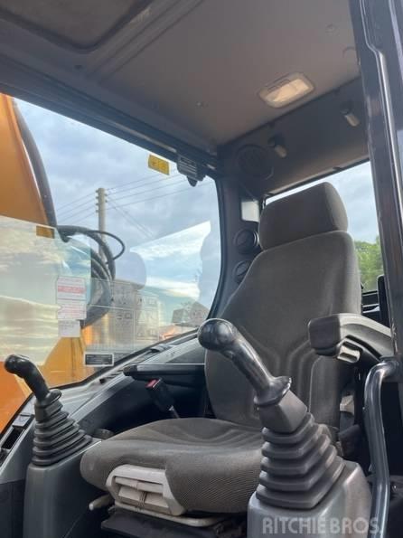 Excavator pe senile - Hyundai Robex 145 LCR-9