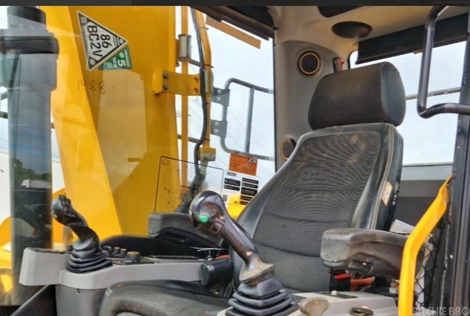 Excavator pe senile - JCB 140X Steelwrist