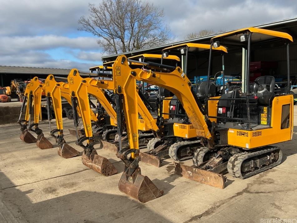 Miniexcavator - JCB 15 C-1