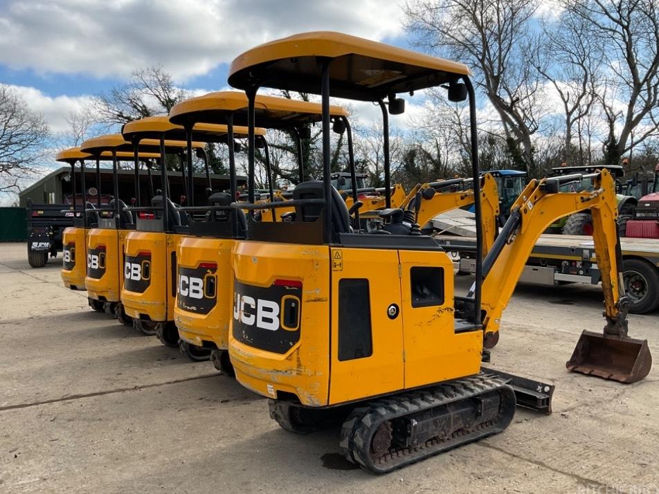 Miniexcavator - JCB 15 C-1