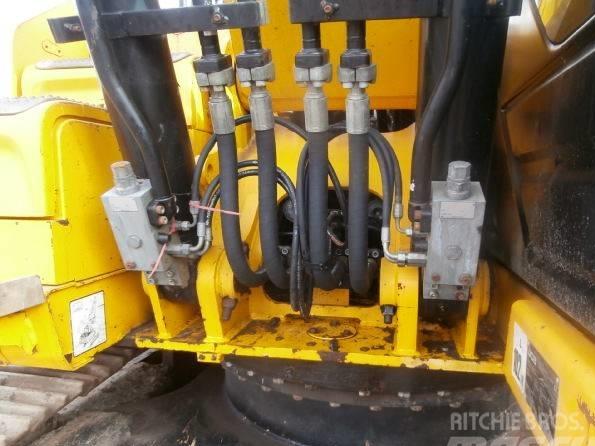 Excavator pe senile - JCB 220X LC