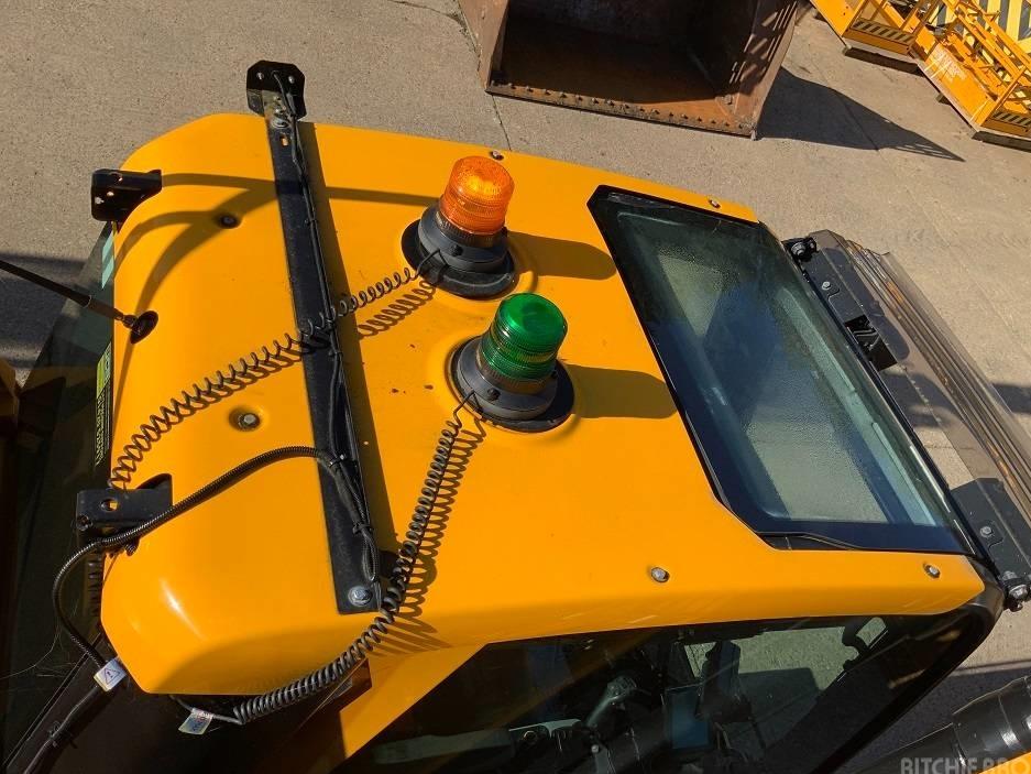 Excavator pe senile - JCB 245XR LC