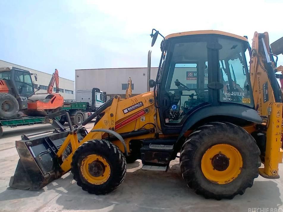 Buldoexcavator - JCB 3 CX 4 T