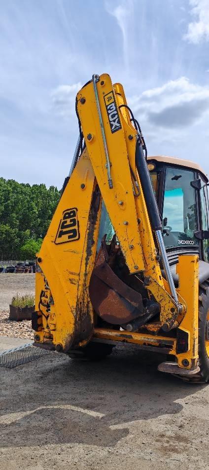 Buldoexcavator - JCB 3 CX