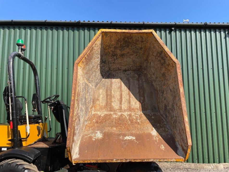SITE DUMPERS - JCB 3 TSTM 3 Ton Swivel Dumper