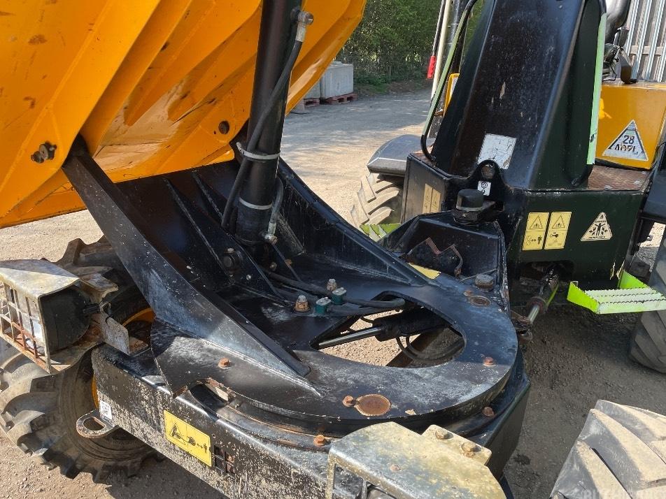 SITE DUMPERS - JCB 3 TSTM 3 Ton Swivel Dumper