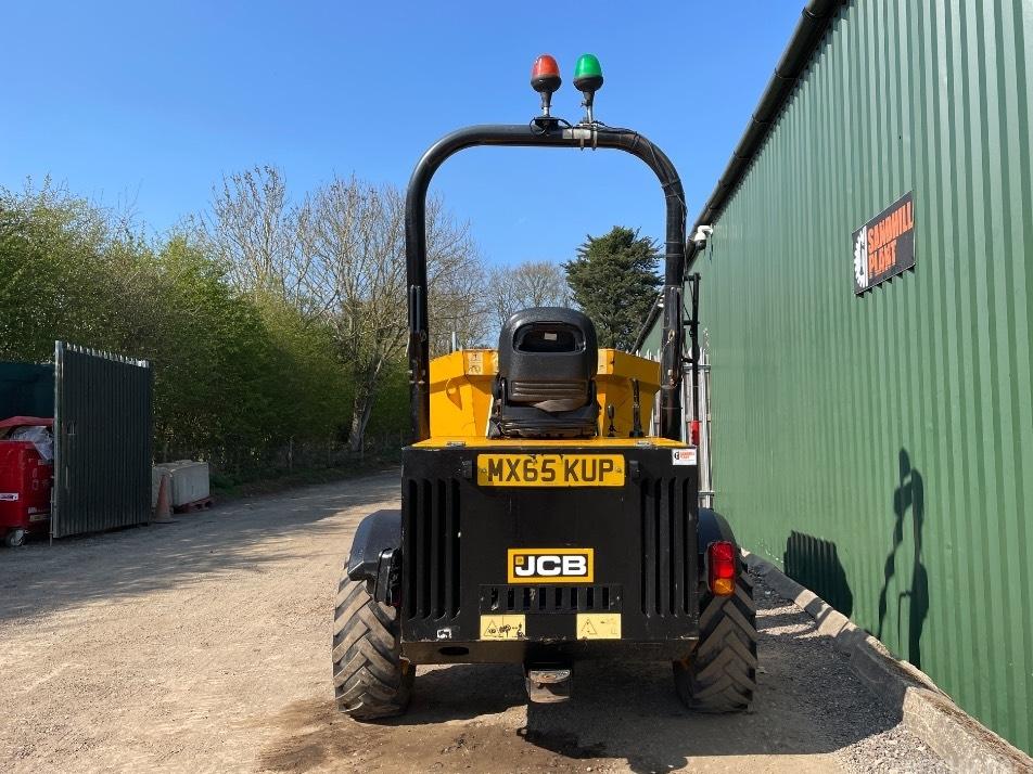 SITE DUMPERS - JCB 3 TSTM 3 Ton Swivel Dumper