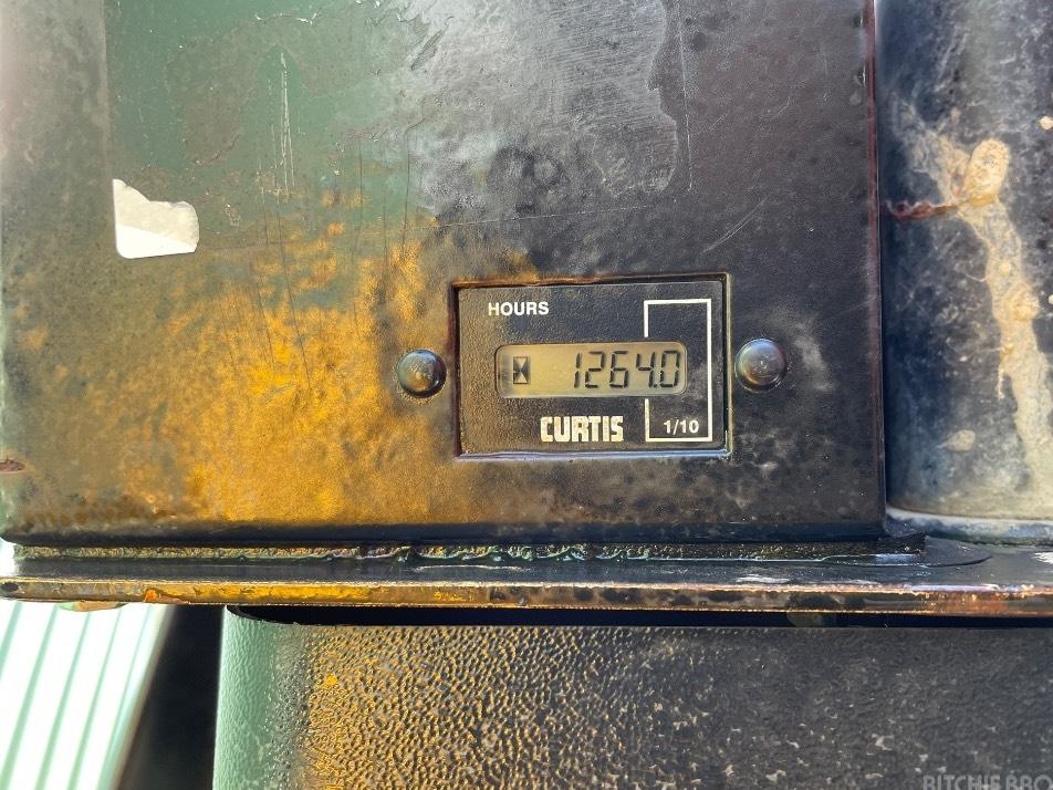 SITE DUMPERS - JCB 3 TSTM 3 Ton Swivel Dumper