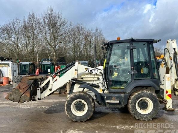 Buldoexcavator - JCB 3CX Compact