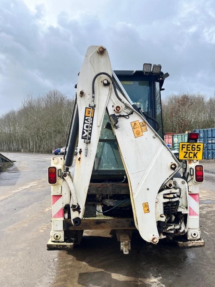 Buldoexcavator - JCB 3CX Compact